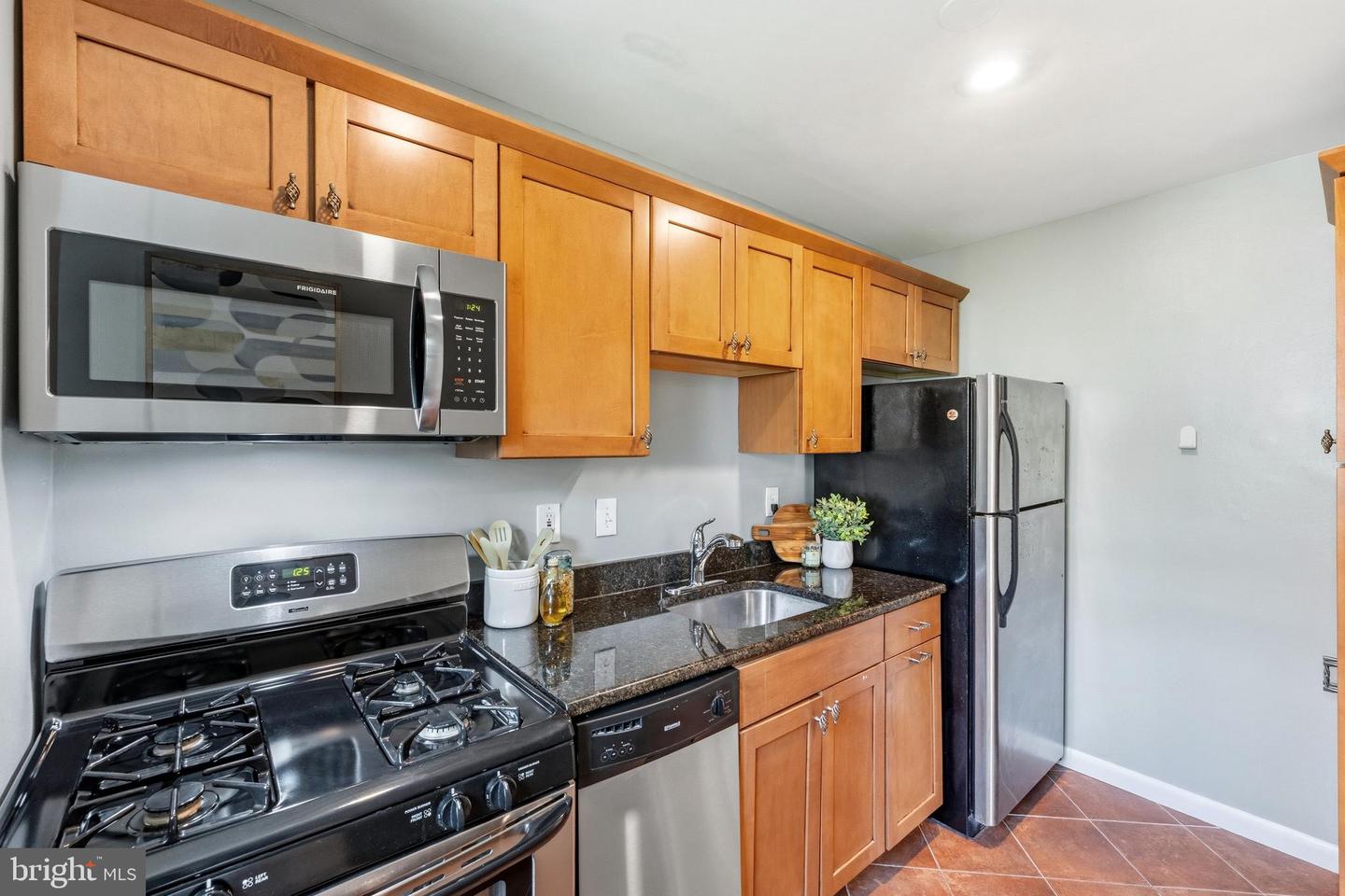 2312 COLSTON DR #2312-C Property Photo 1