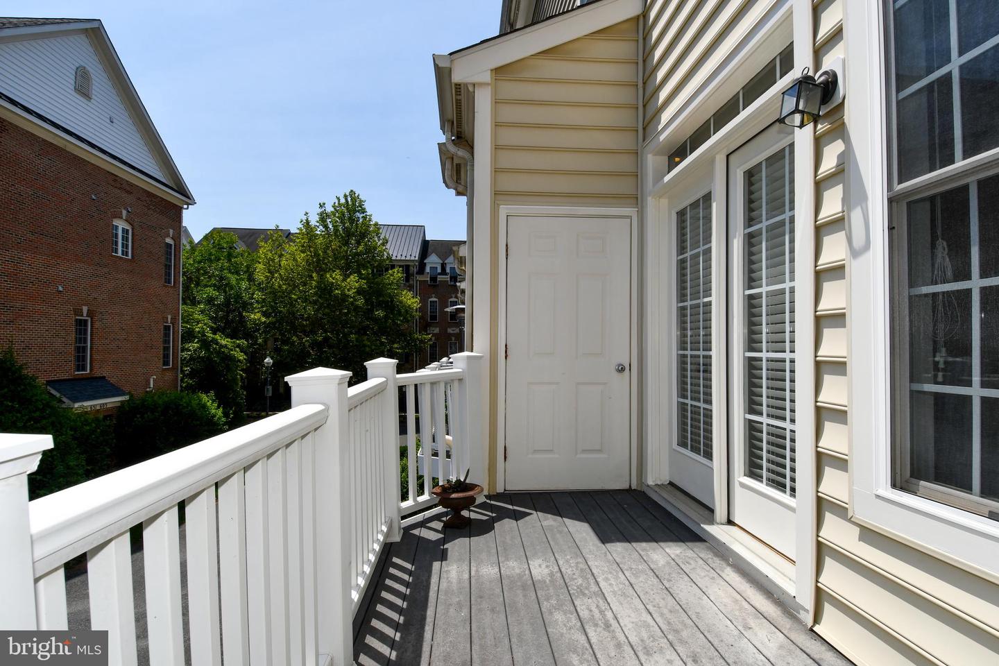 589 Cedar Spring St Property Photo 19