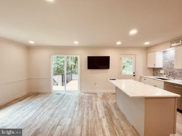 1016 Windrush Ln Property Photo 9