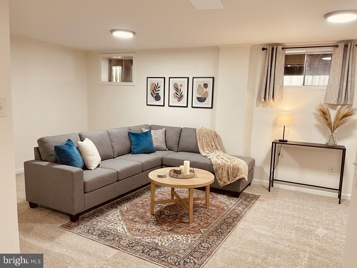 1016 Windrush Ln Property Photo 32