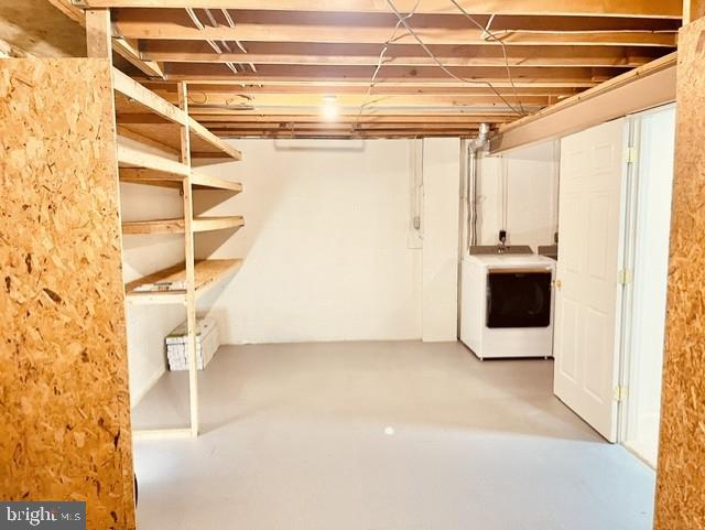 1016 Windrush Ln Property Photo 37
