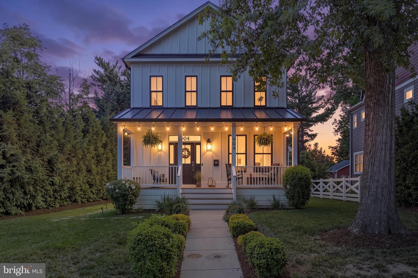 907 MAPLE AVE