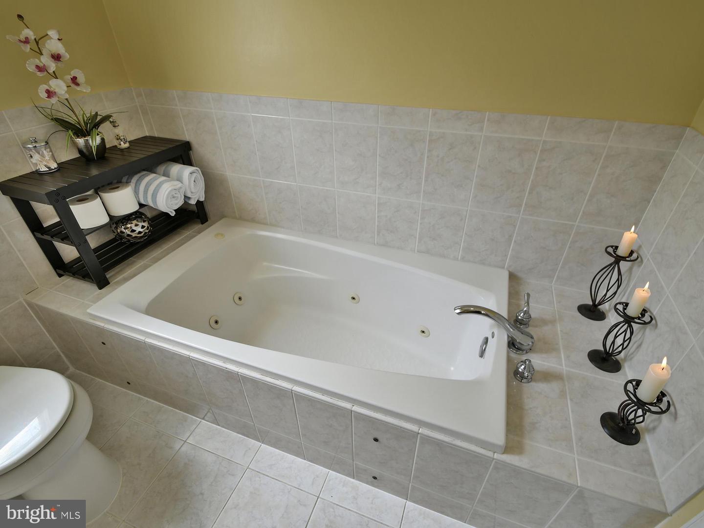 1201 Schindler Dr Property Photo 16