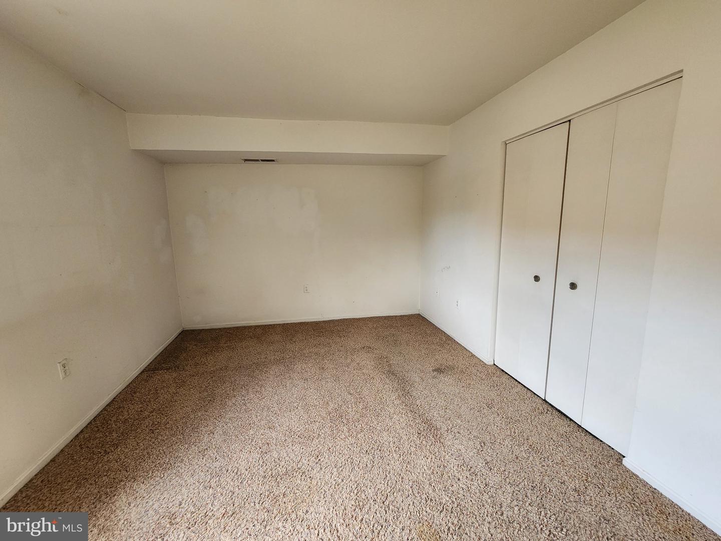884 College Pkwy #302 Property Photo 13