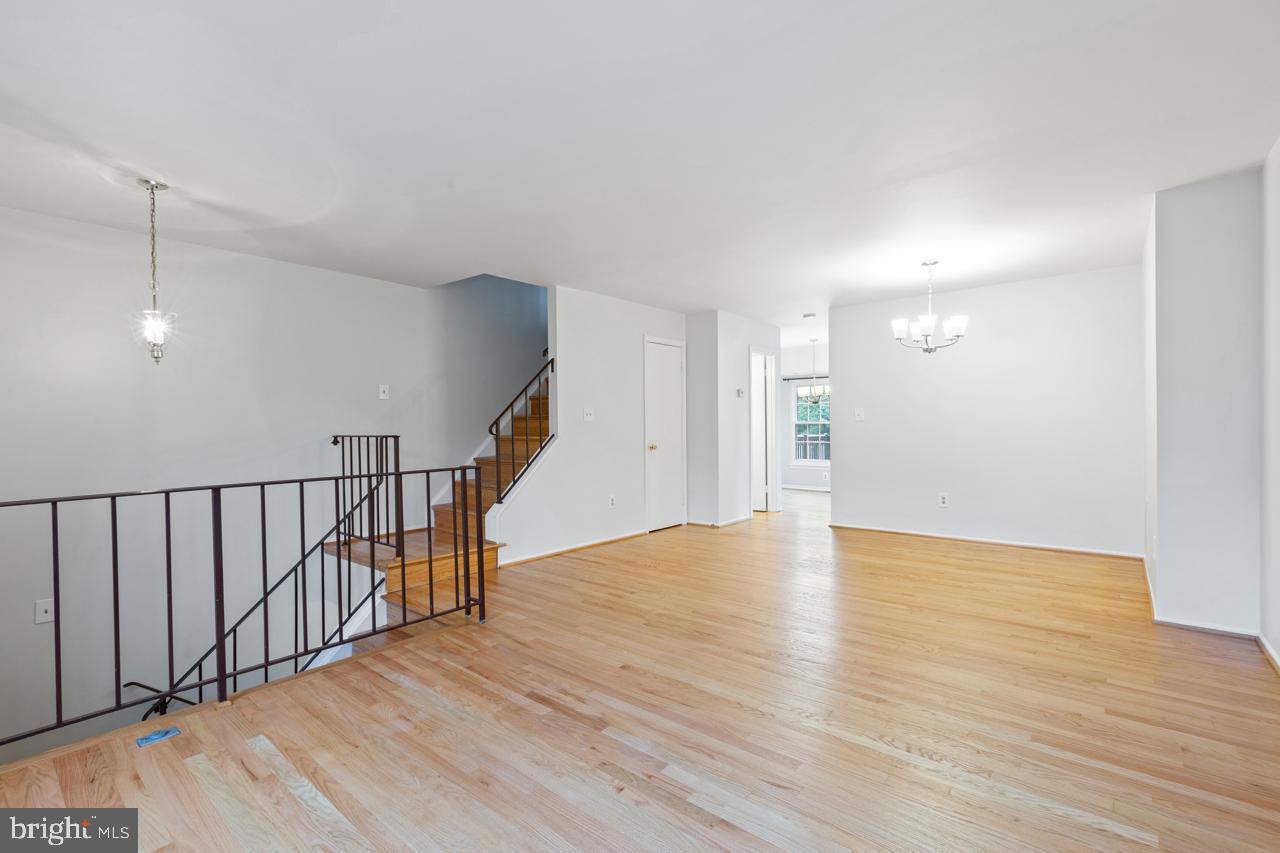 711 Ivy League Ln #22-130 Property Photo 3