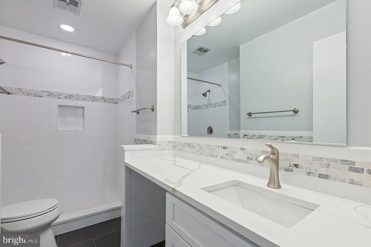 711 Ivy League Ln #22-130 Property Photo 12