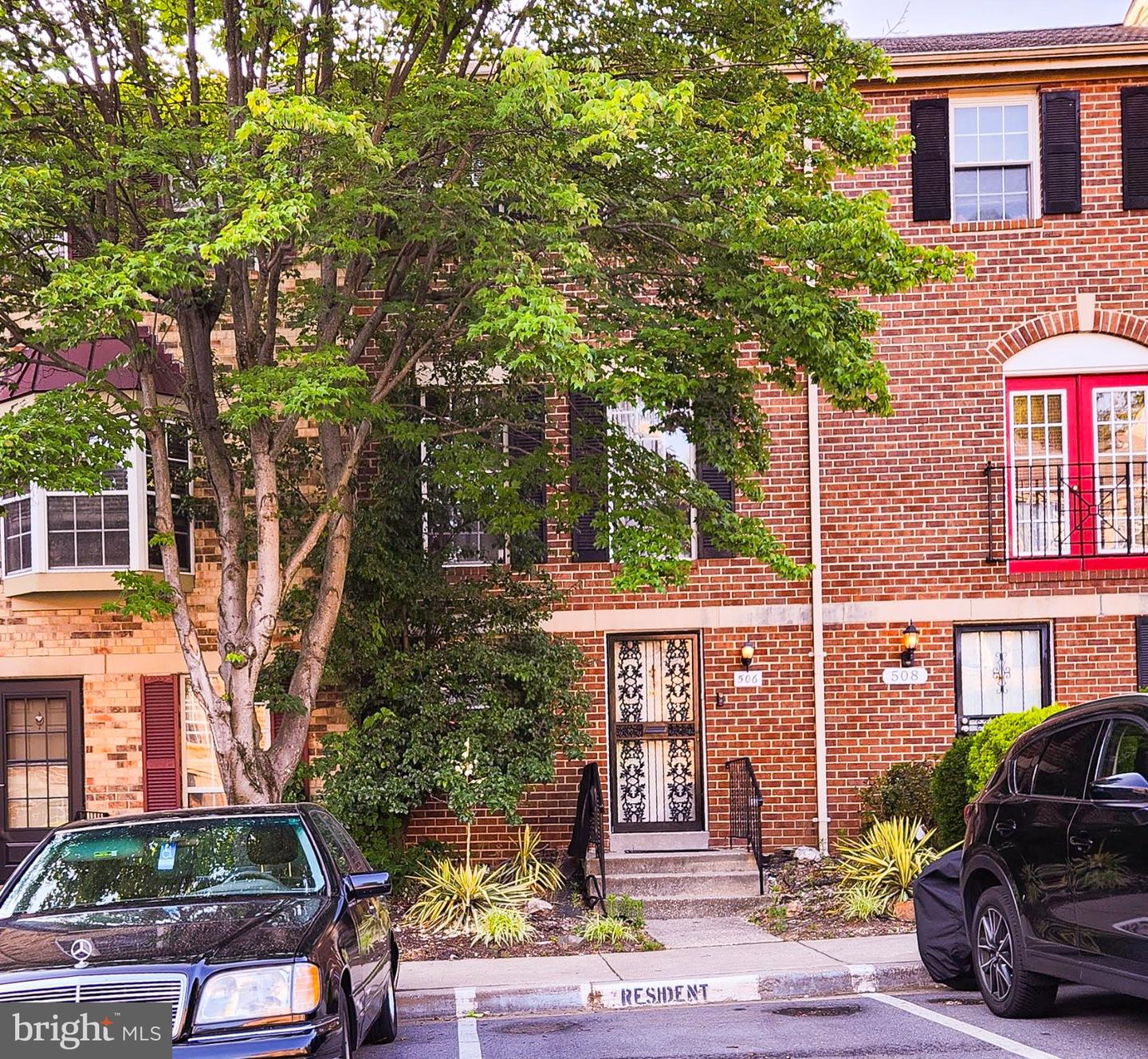 506 Pickwick Village Way Property Photo 1