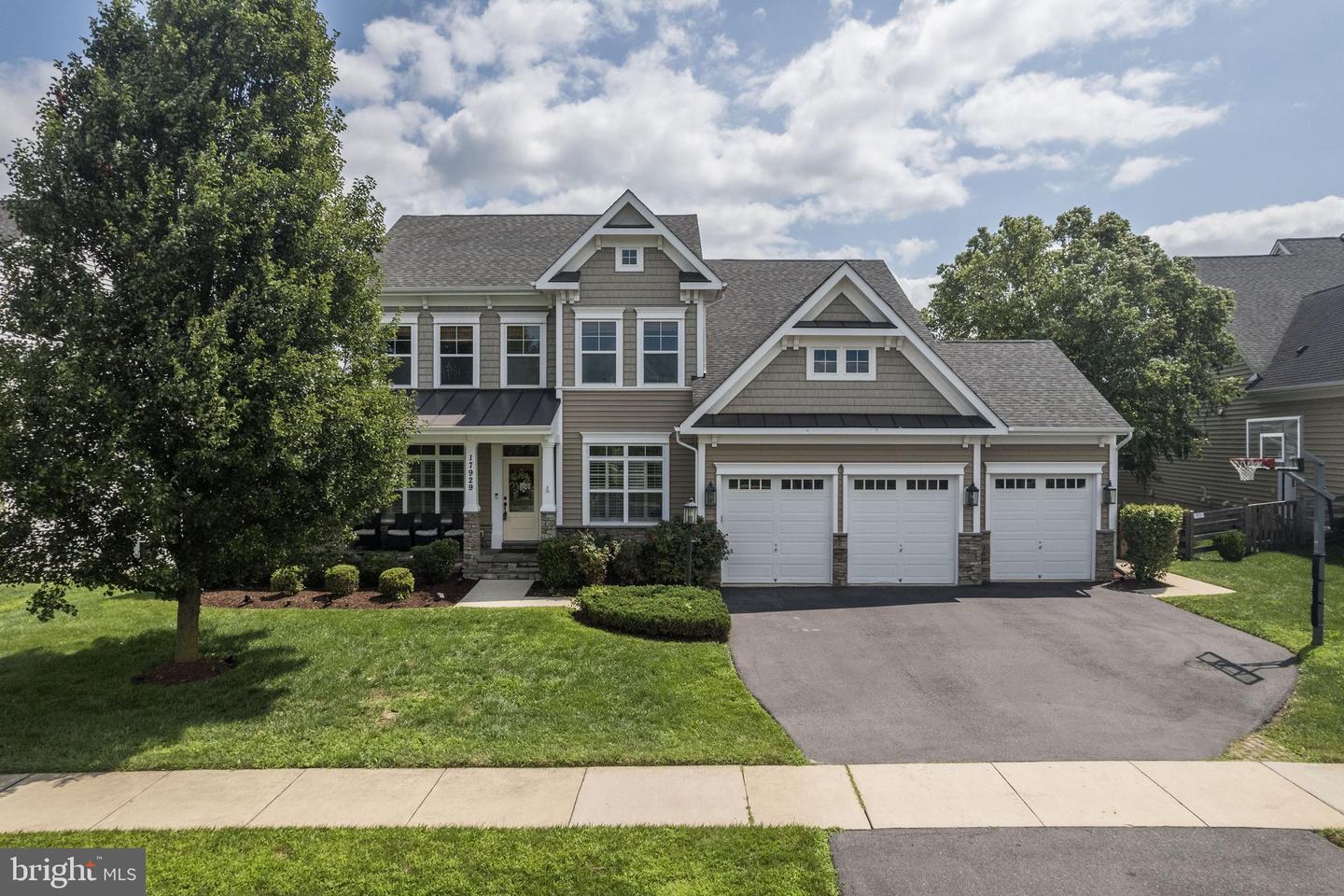 17929 BLISS DR