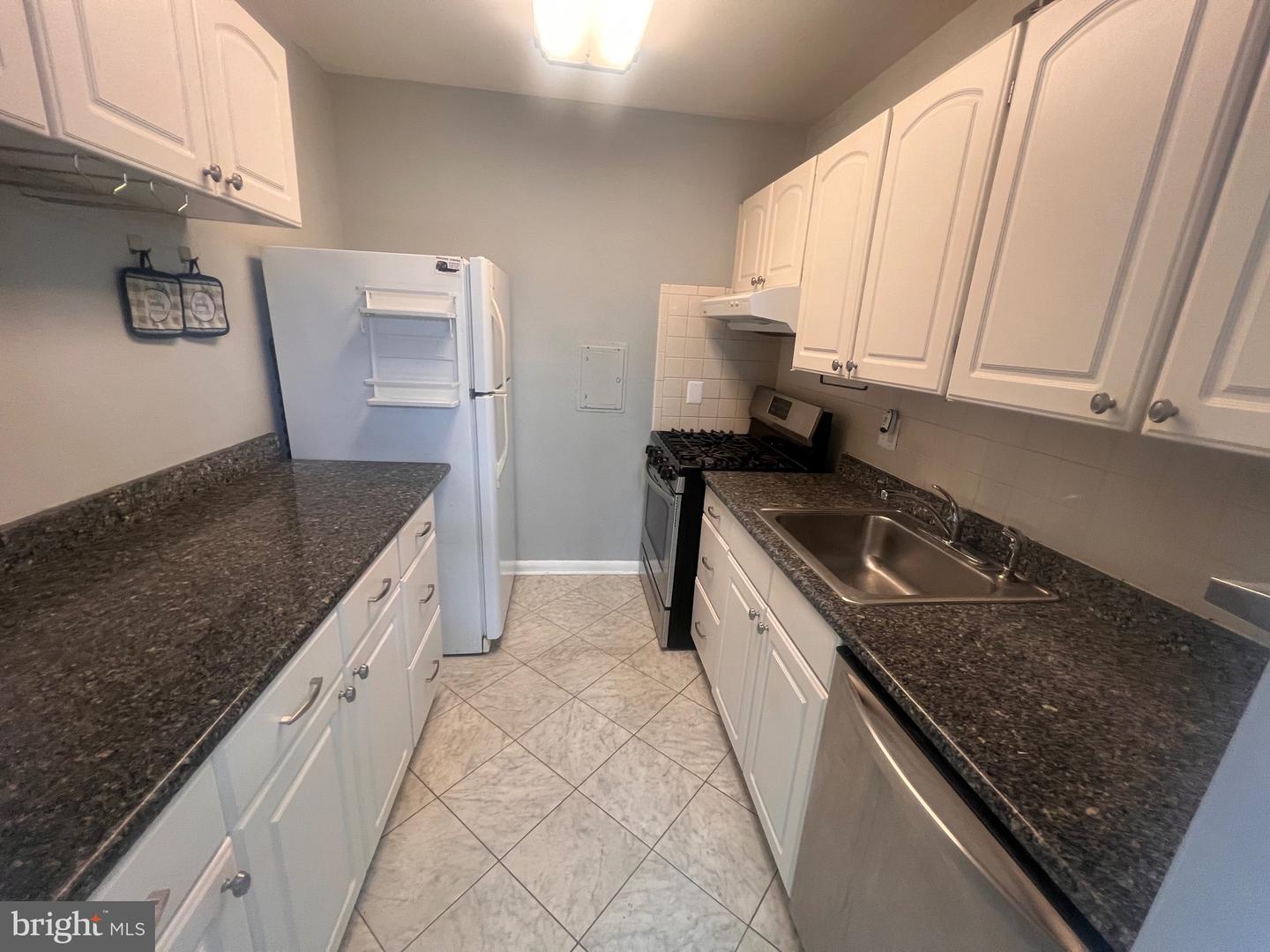 5202 Crossfield Ct #126 Property Photo 16