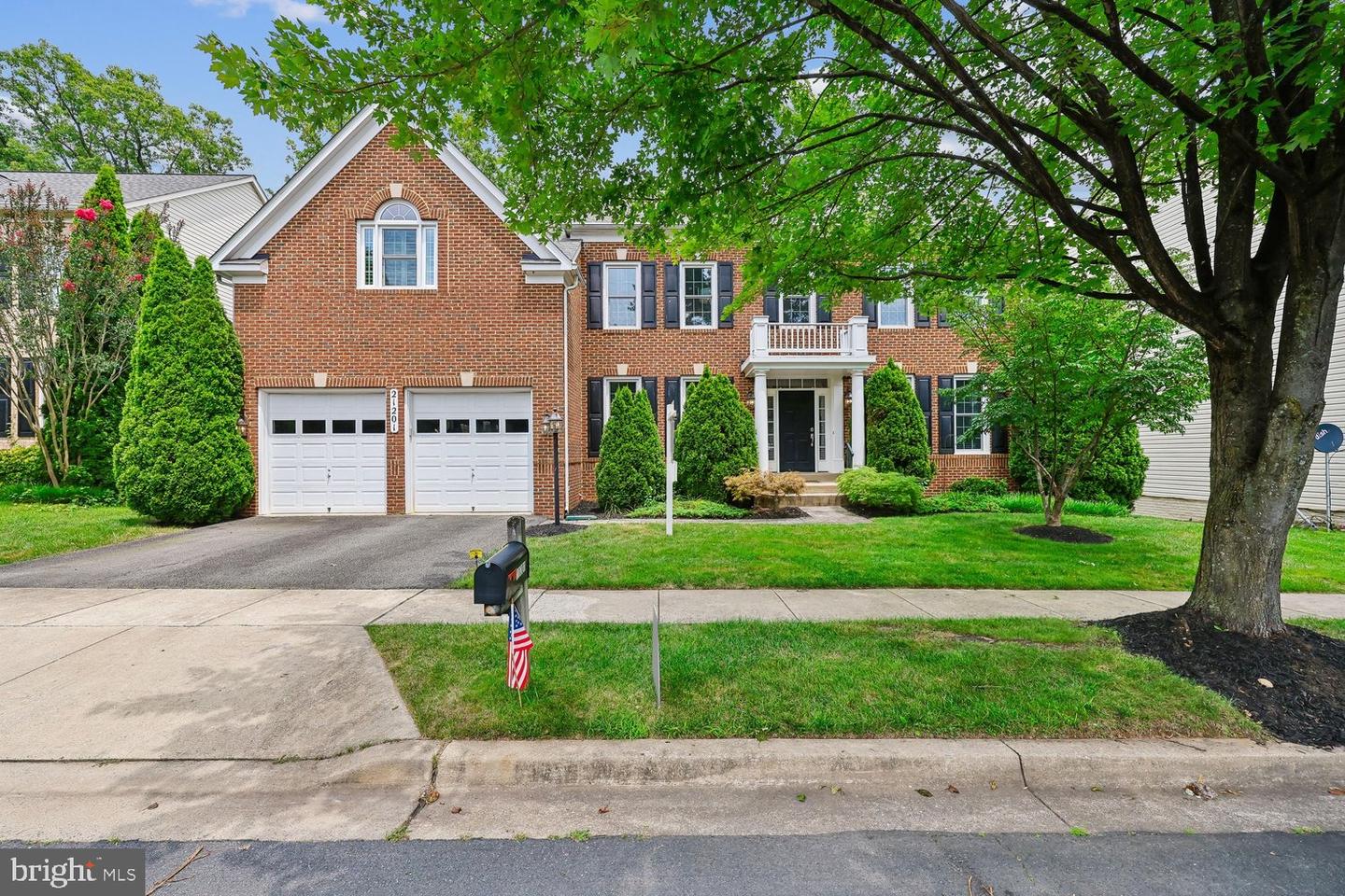 21201 Hickory Forest Way Property Photo 1