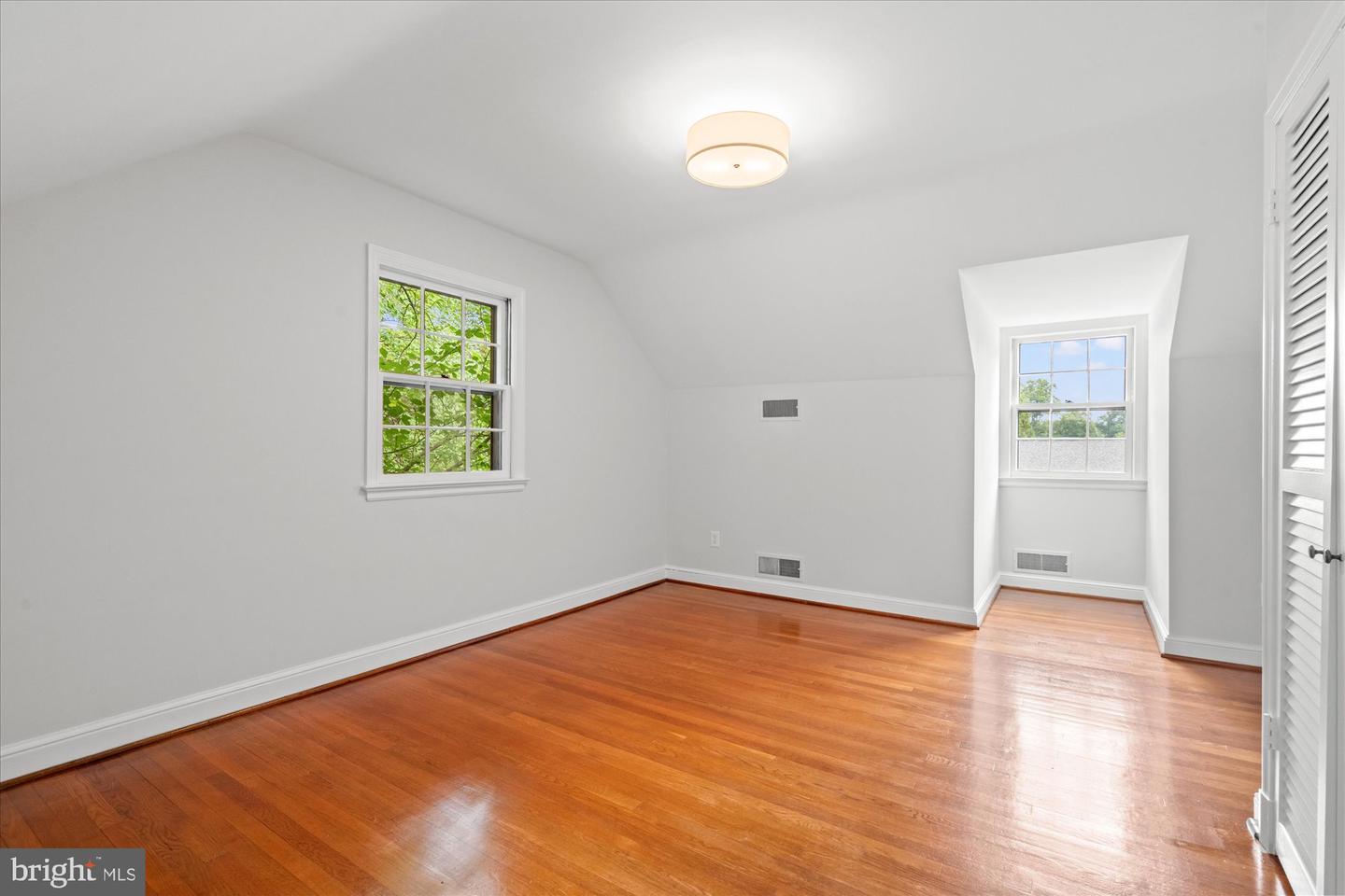 5016 Scarsdale Rd Property Photo 27