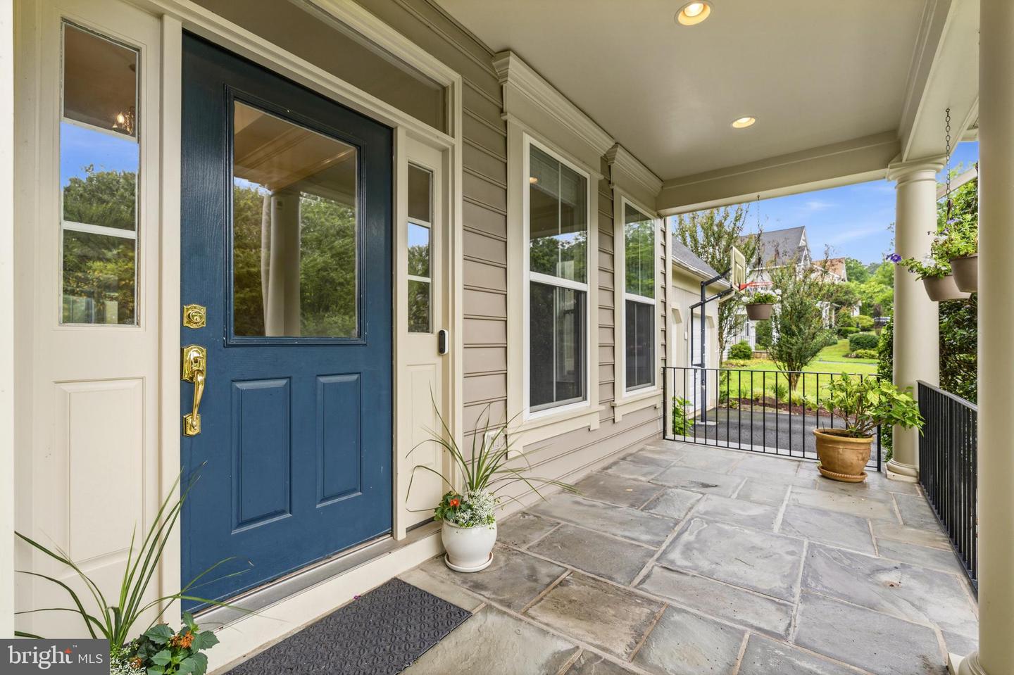 22409 Brook Point Way Property Photo 4