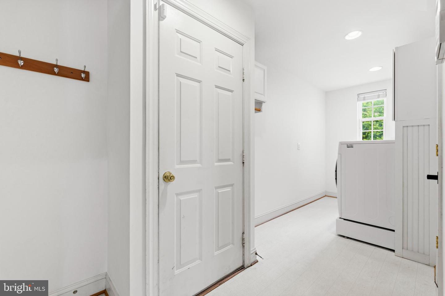 22409 Brook Point Way Property Photo 28