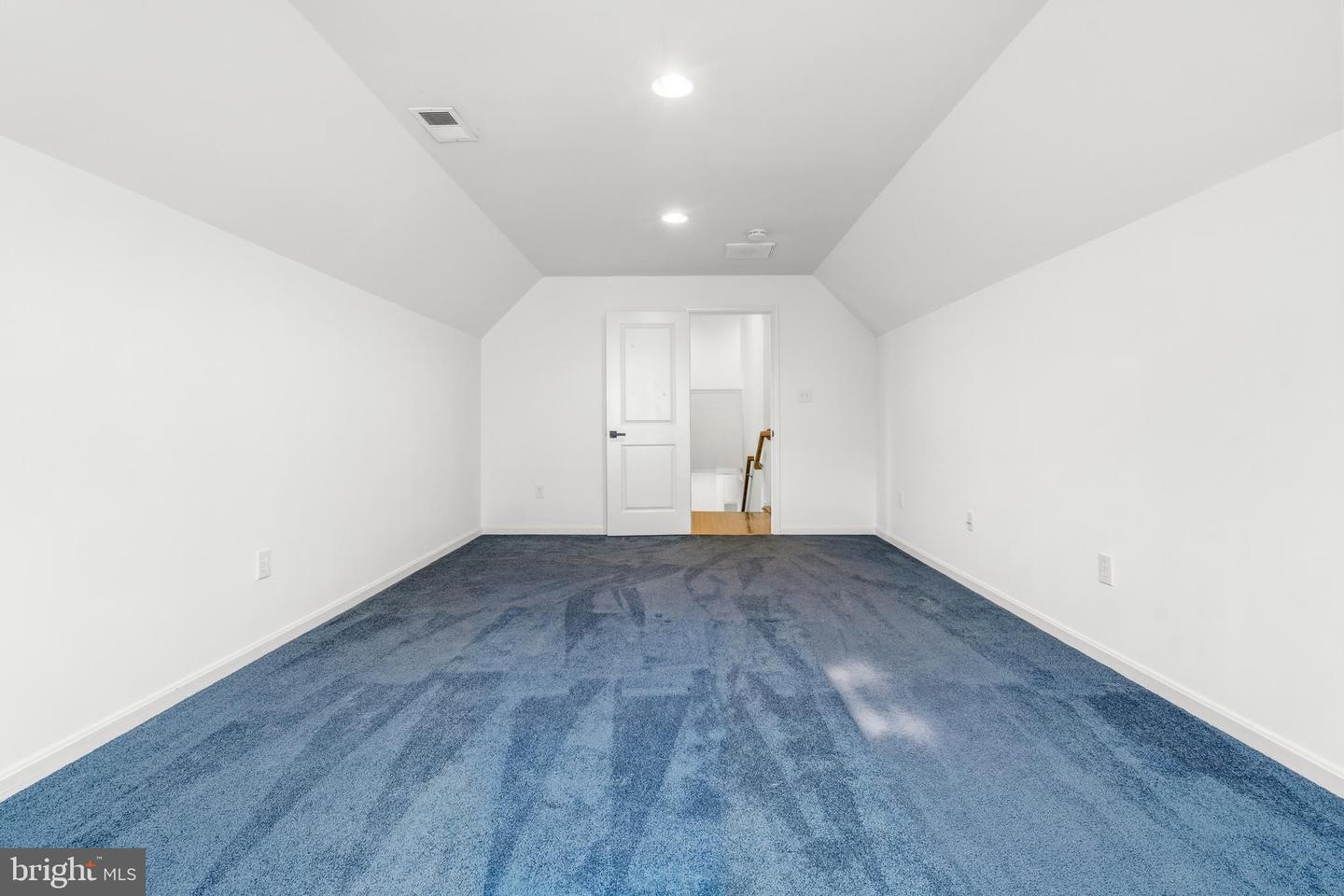 22409 Brook Point Way Property Photo 35