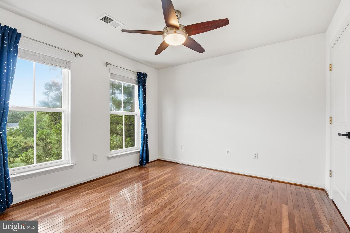 22409 Brook Point Way Property Photo 40