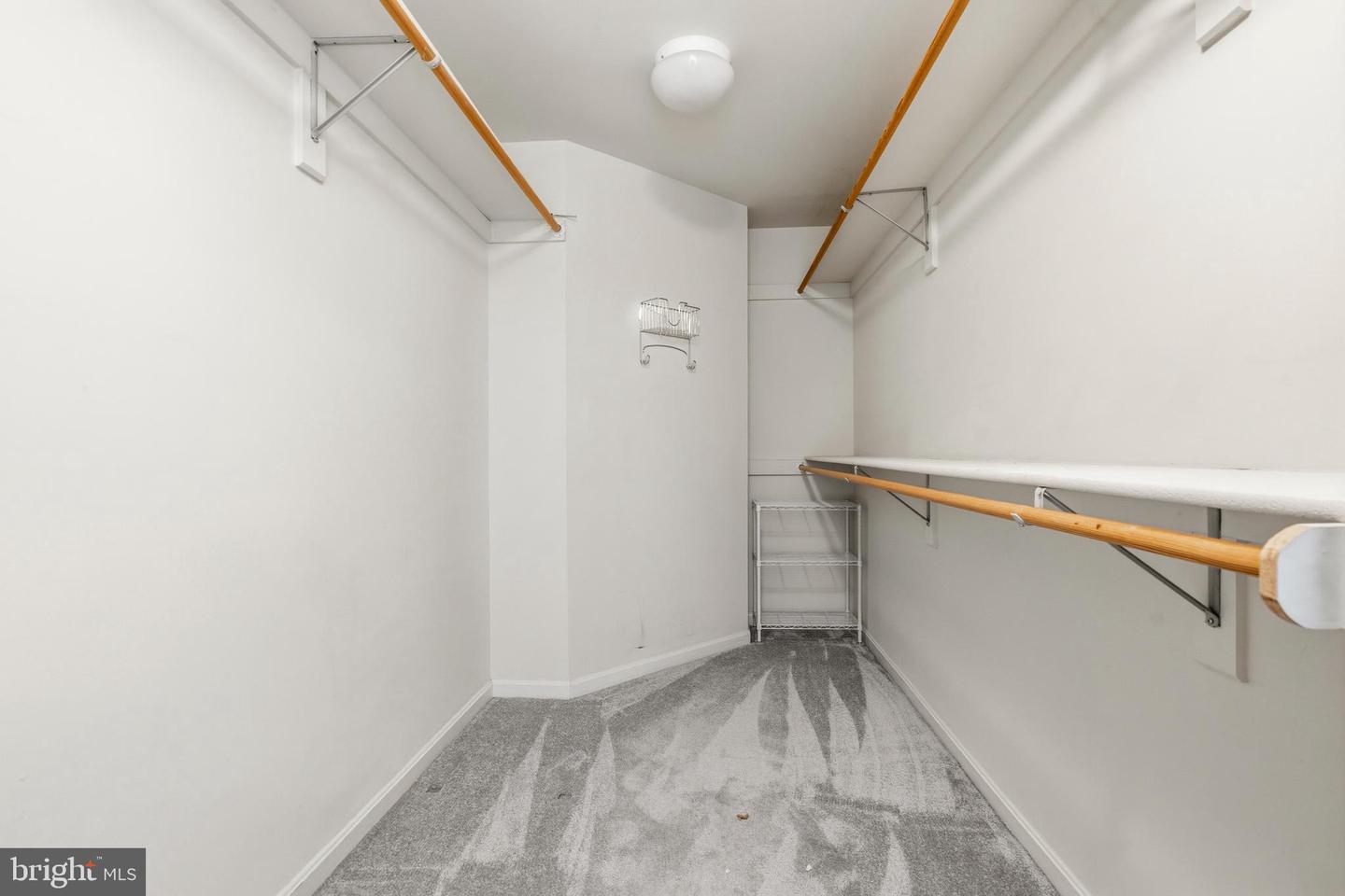 22409 Brook Point Way Property Photo 52