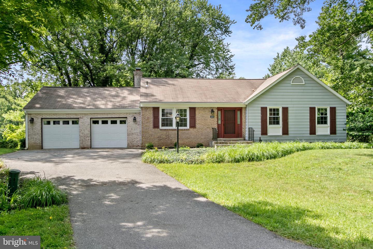 2209 Coffeewood Ct Property Photo 1