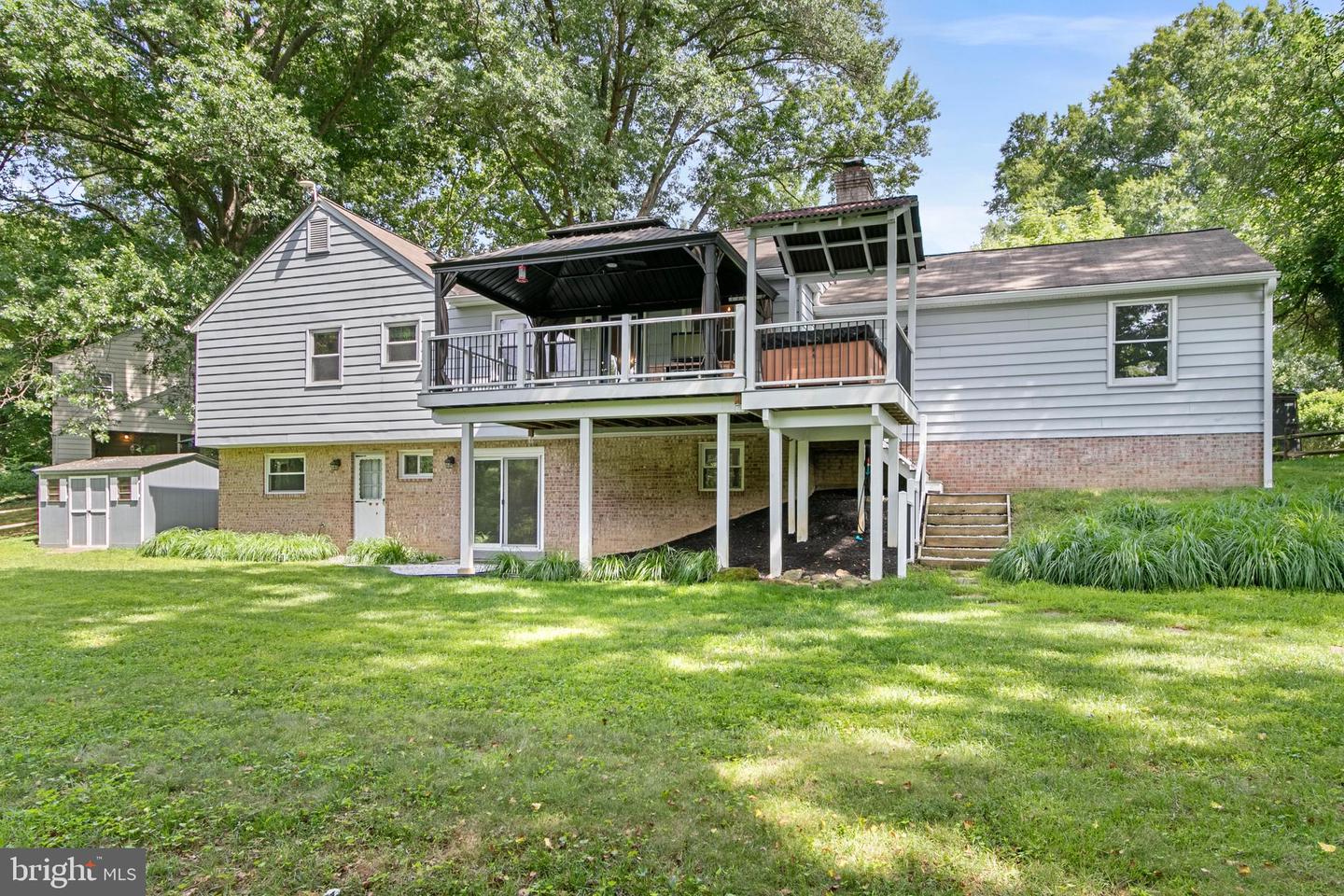 2209 Coffeewood Ct Property Photo 4