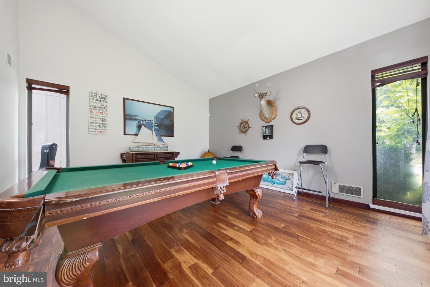 10725 Wayridge Dr Property Photo 7
