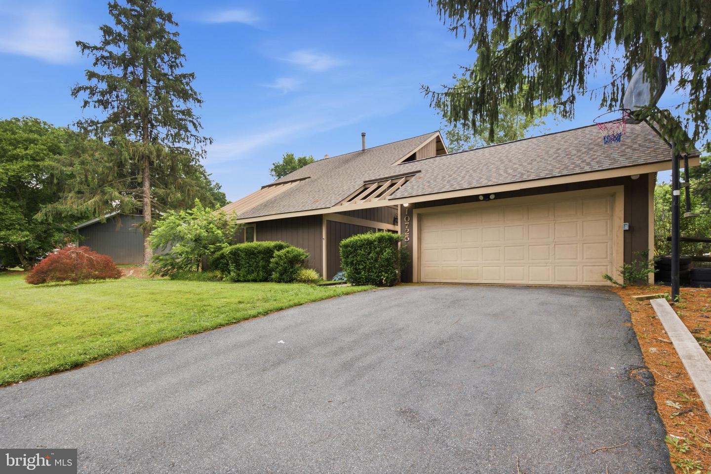 10725 Wayridge Dr Property Photo 40