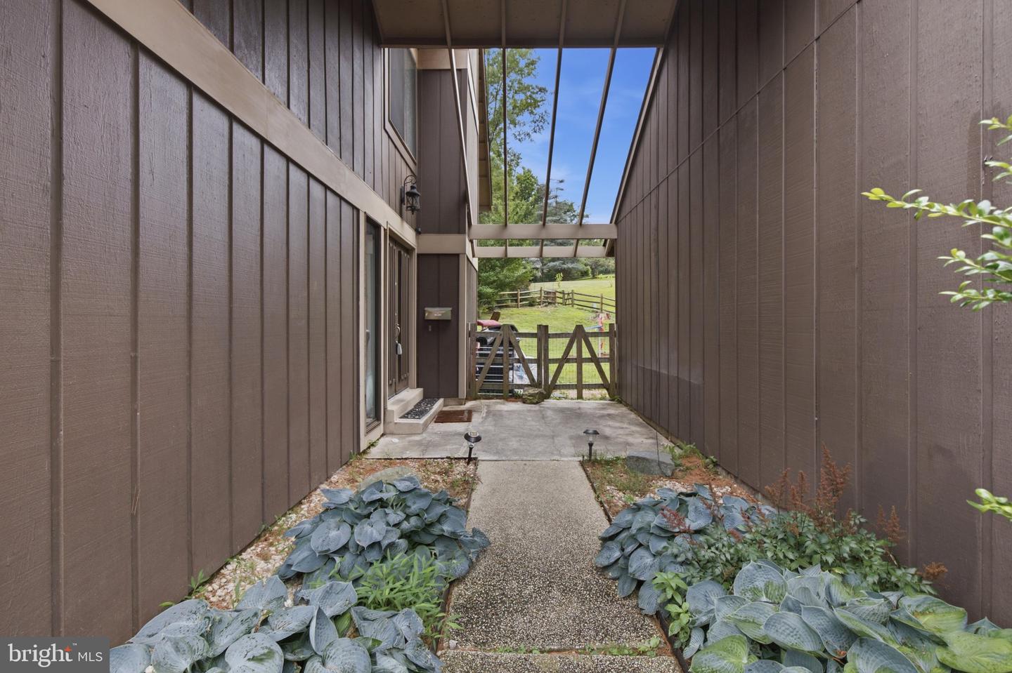 10725 Wayridge Dr Property Photo 42