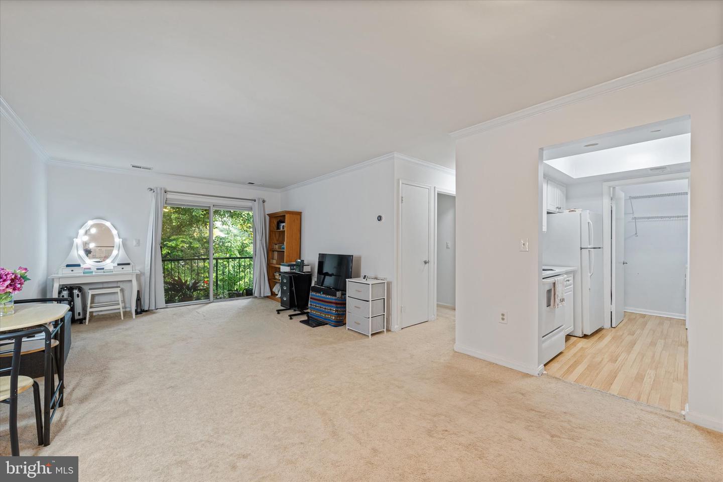 18334 Streamside Dr #303 Property Photo 5