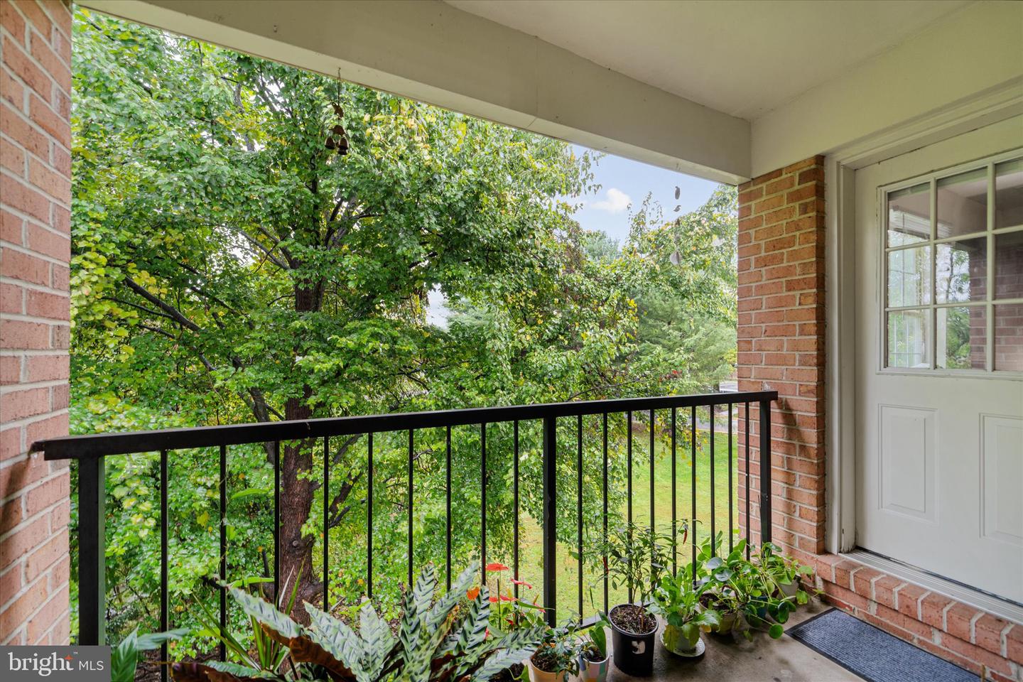 18334 Streamside Dr #303 Property Photo 18