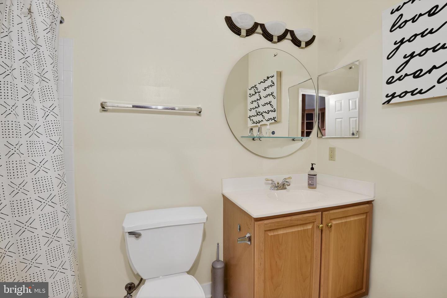 105 Crofton Hill Ln Property Photo 24