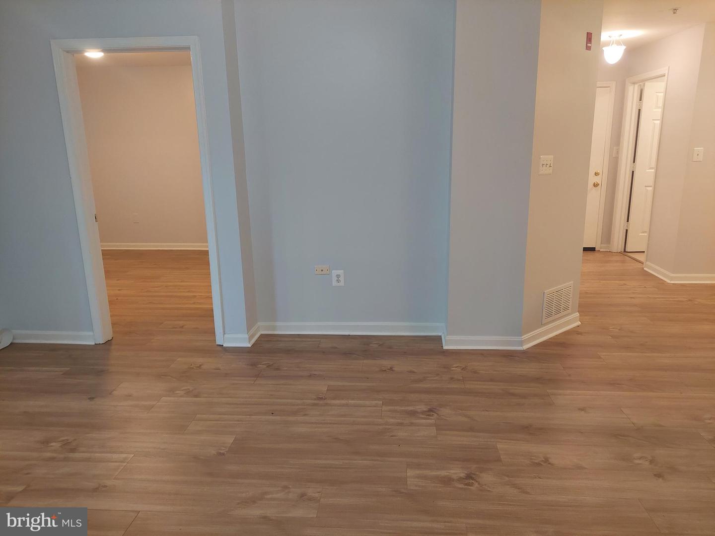 MDMC2243990 Property Photo 56