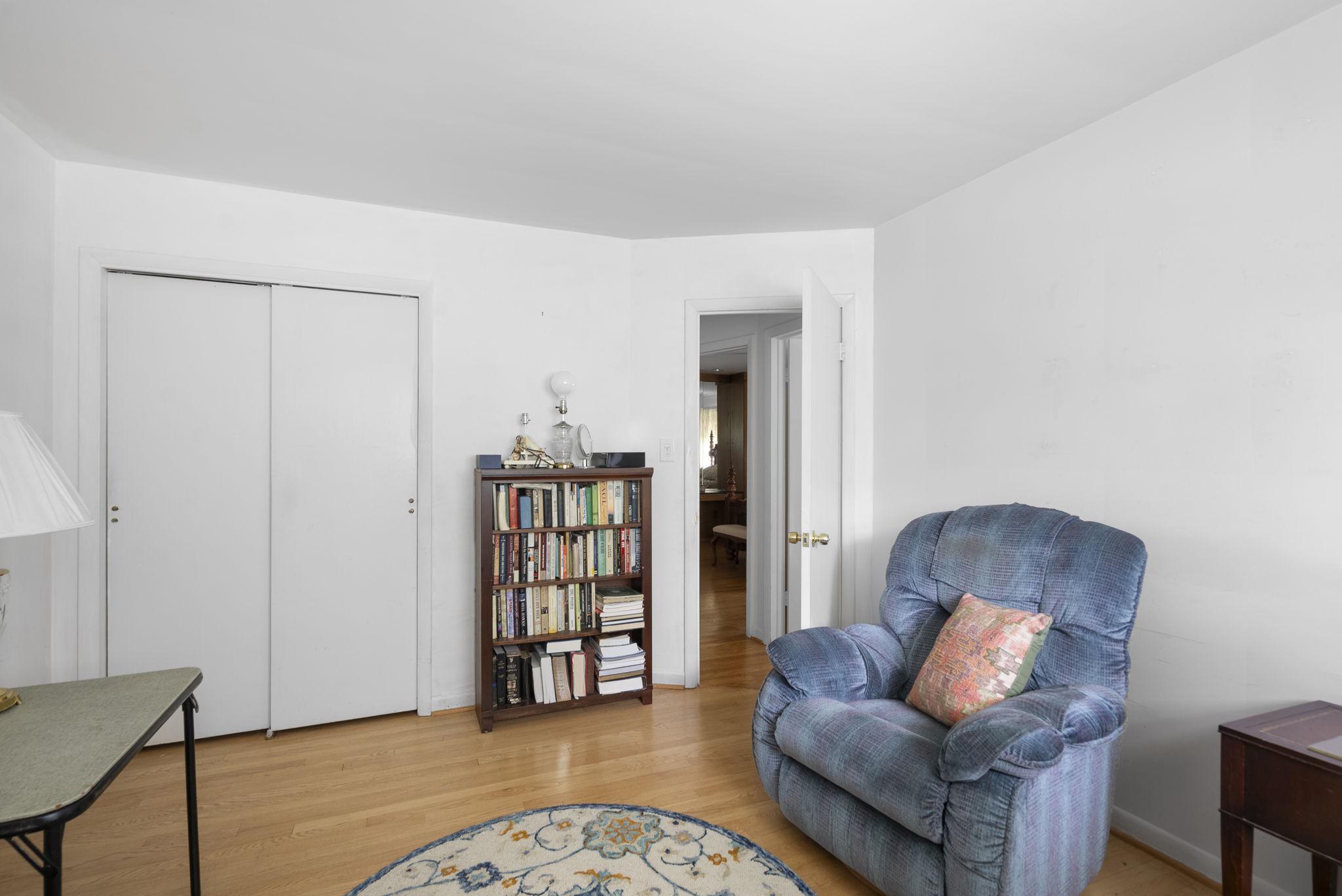 9203 Watson Rd Property Photo 26