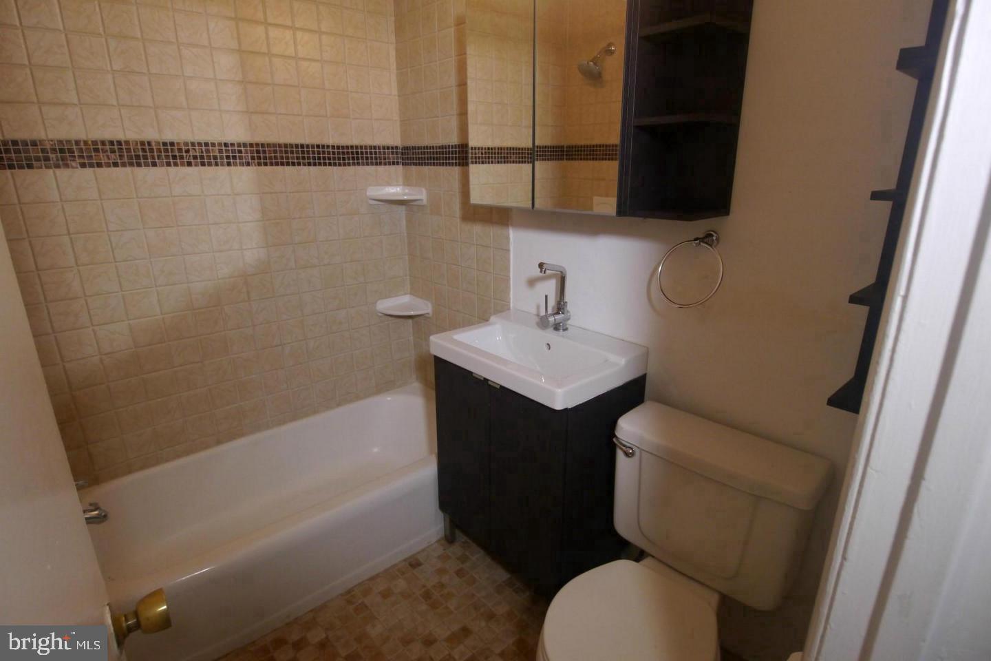 8614 Manchester Rd #6 Property Photo 18