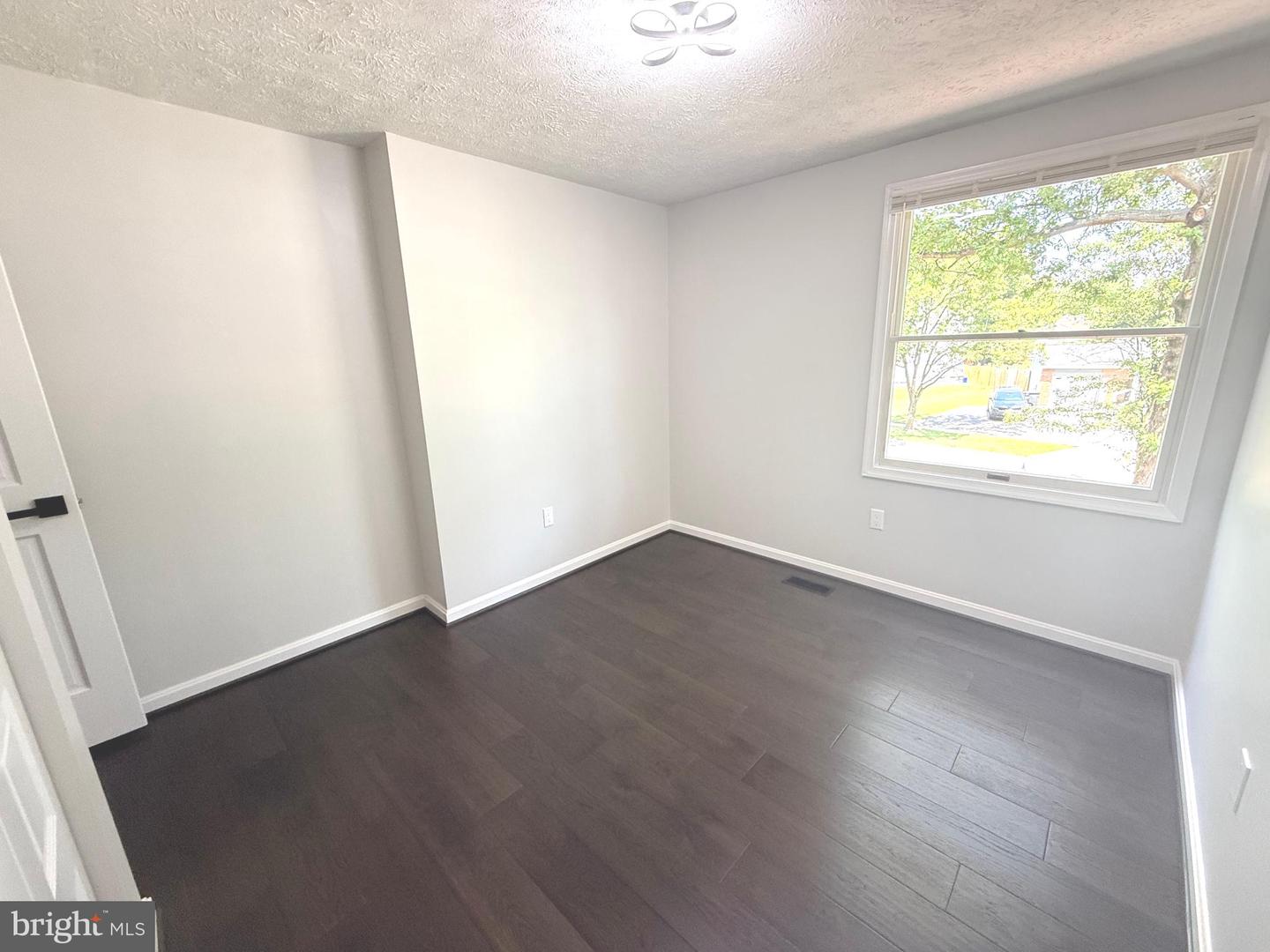 20345 Watkins Meadow Dr Property Photo 23