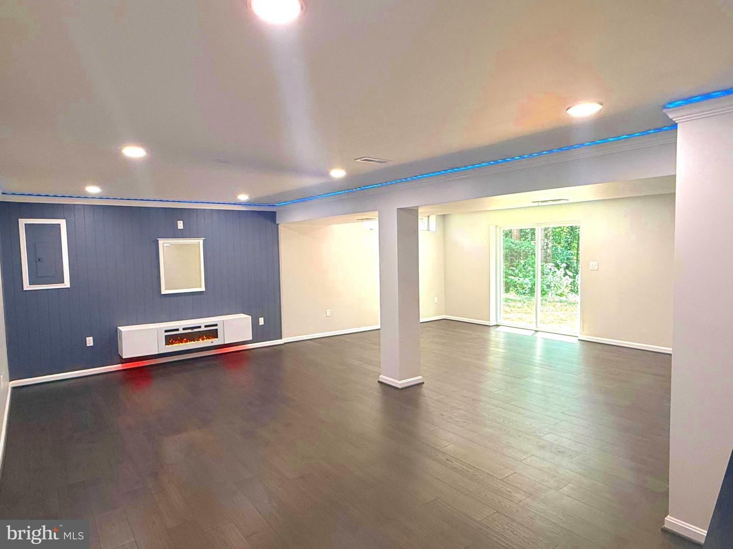 20345 Watkins Meadow Dr Property Photo 24