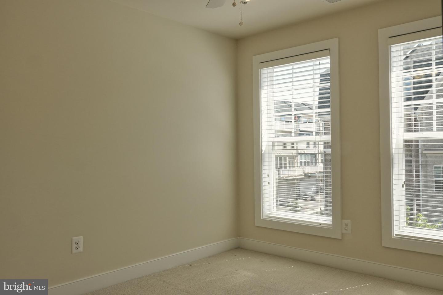 219 Baldwin St Property Photo 14