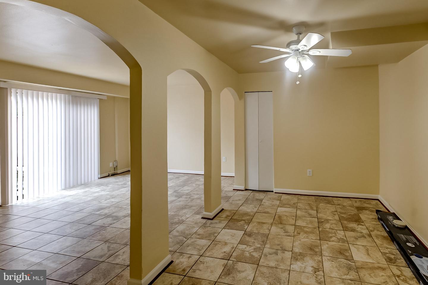 2334 Sun Valley Cir #1-fg Property Photo 2
