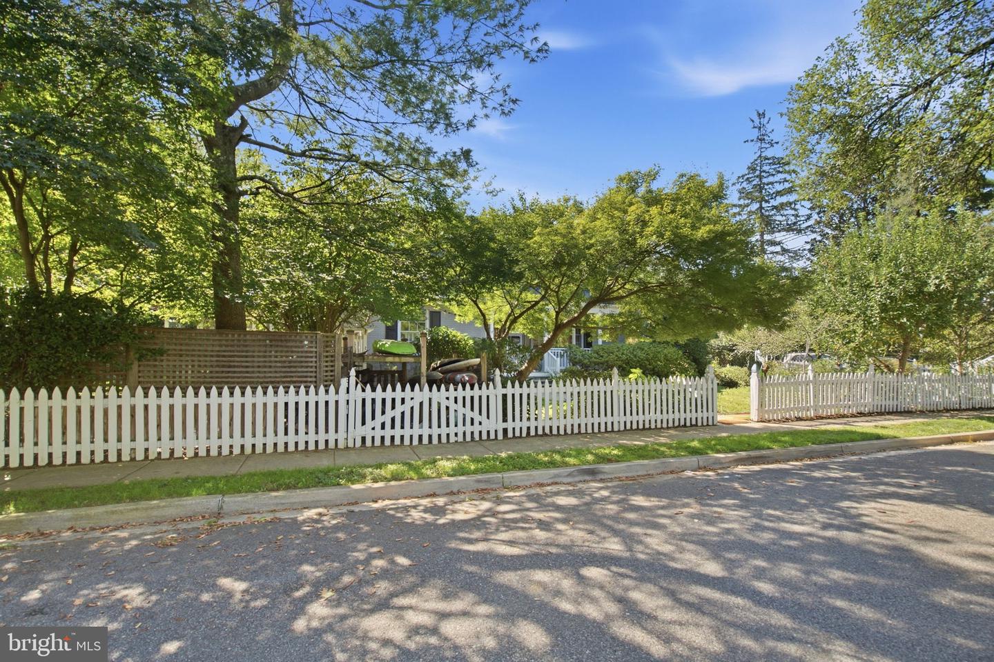 6424 Broad St Property Photo 49
