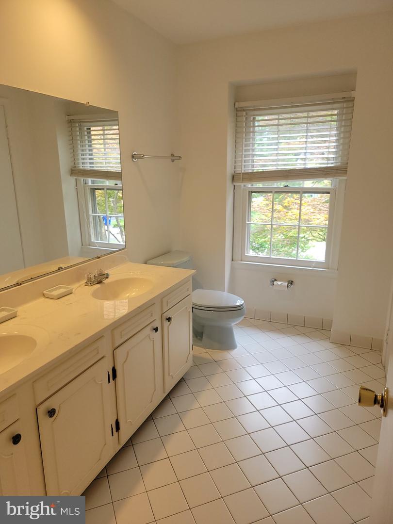 4320 Flower Valley Dr Property Photo 24