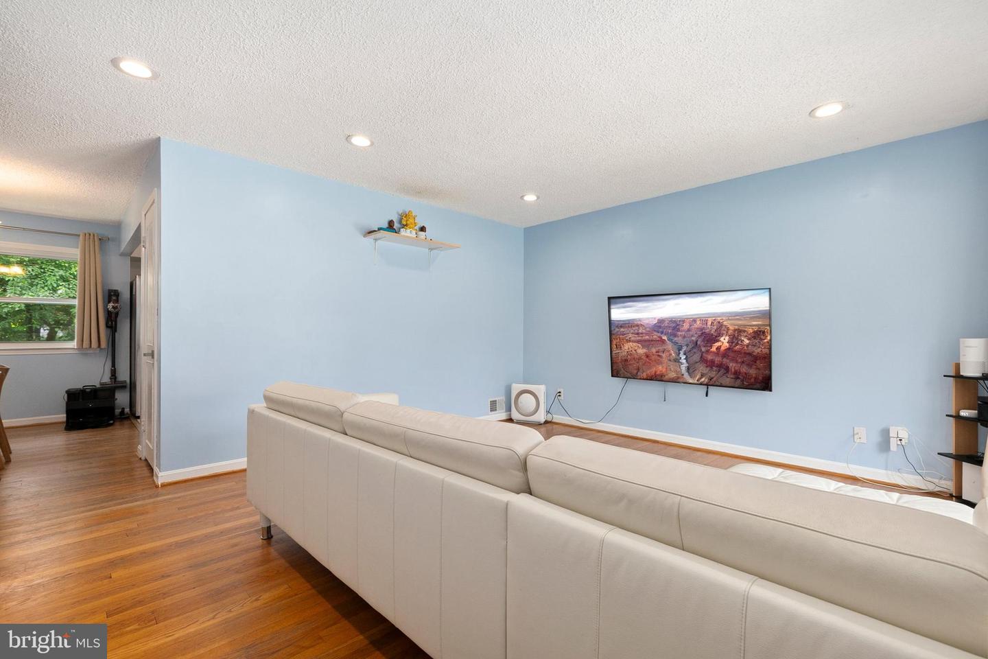 4010 Elizabeth St Property Photo 6