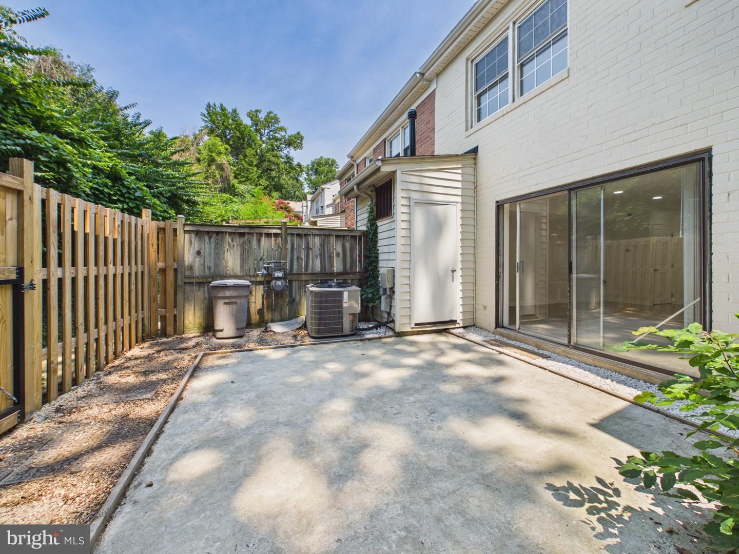 682 Azalea Dr #6-682 Property Photo 17