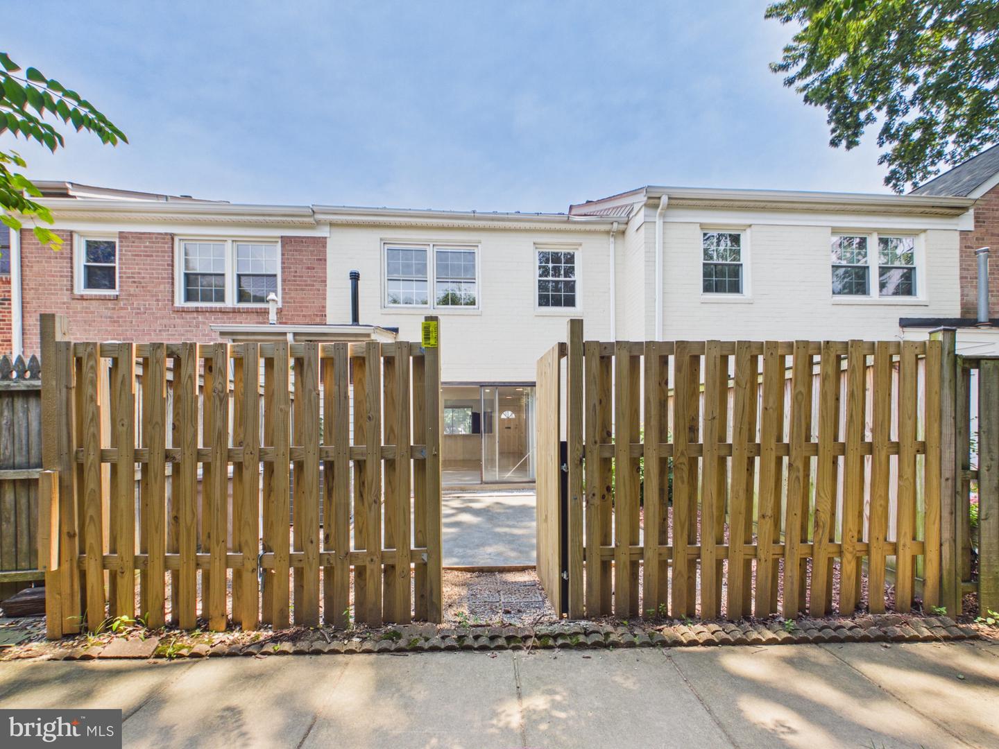 682 Azalea Dr #6-682 Property Photo 18