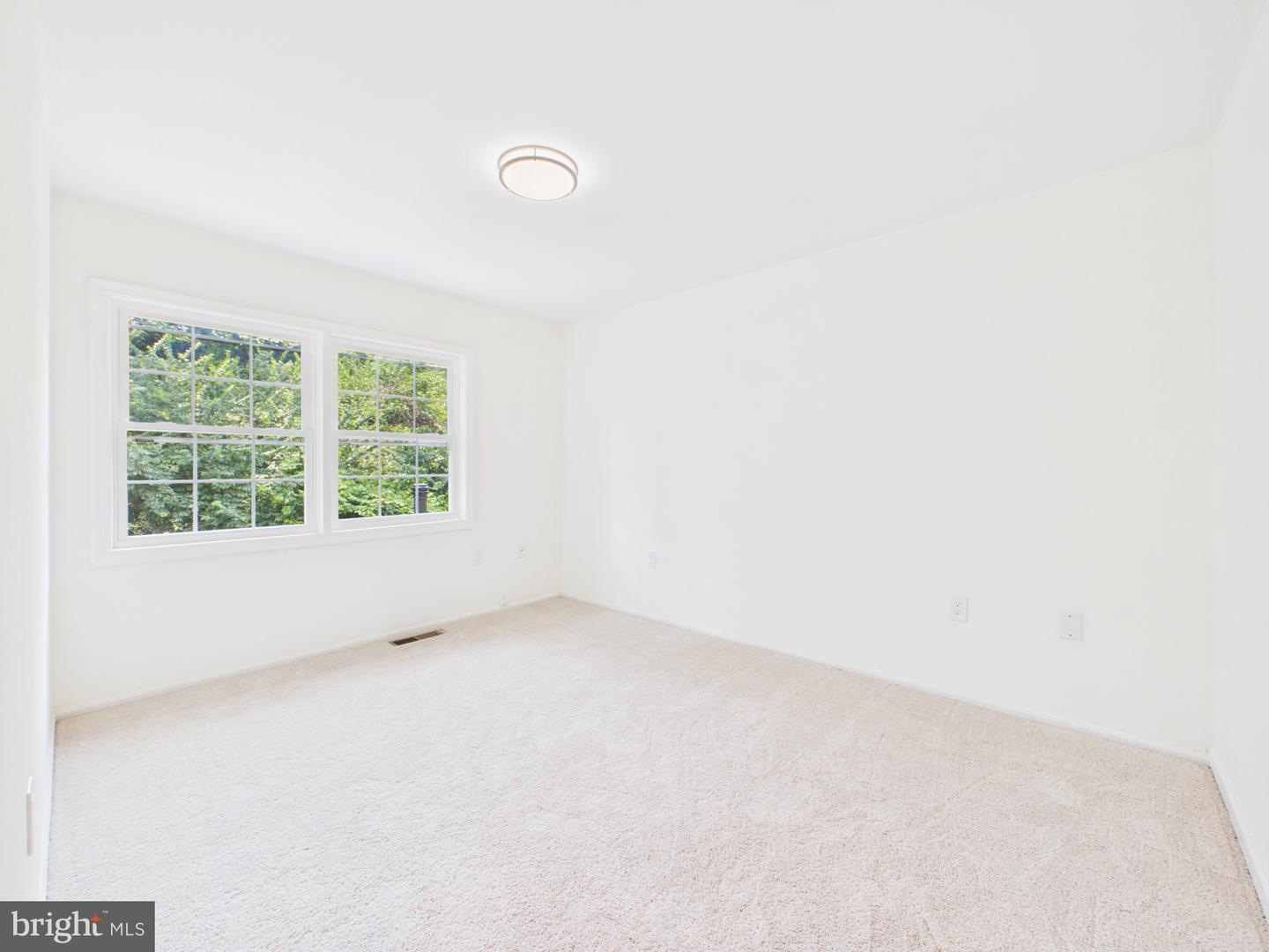 682 Azalea Dr #6-682 Property Photo 22