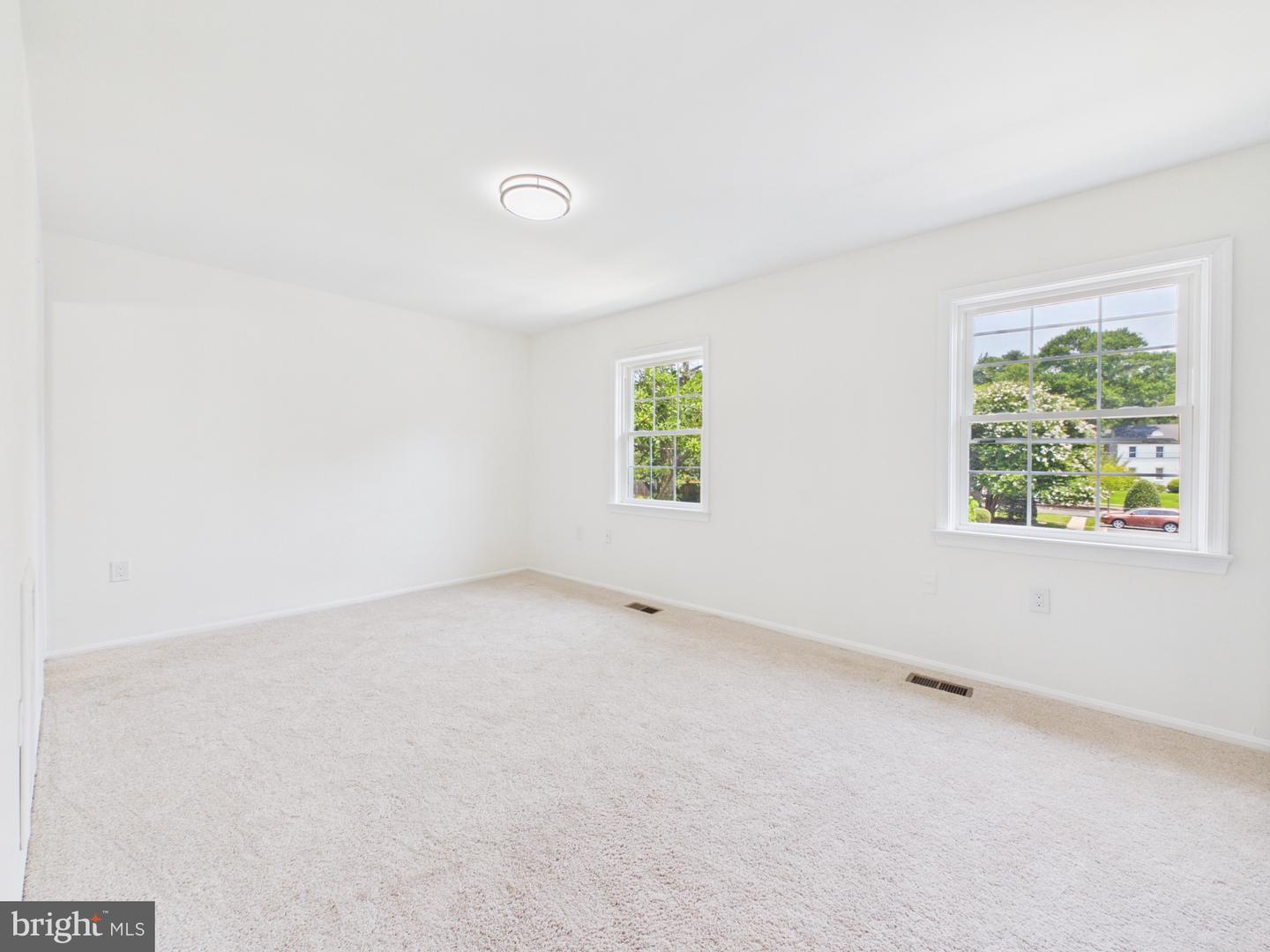 682 Azalea Dr #6-682 Property Photo 28