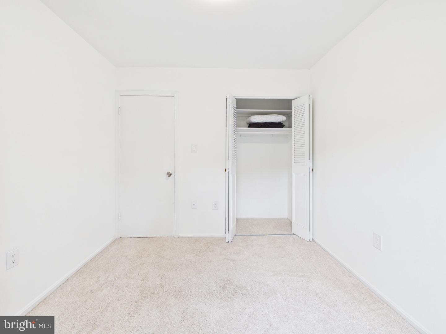 682 Azalea Dr #6-682 Property Photo 36