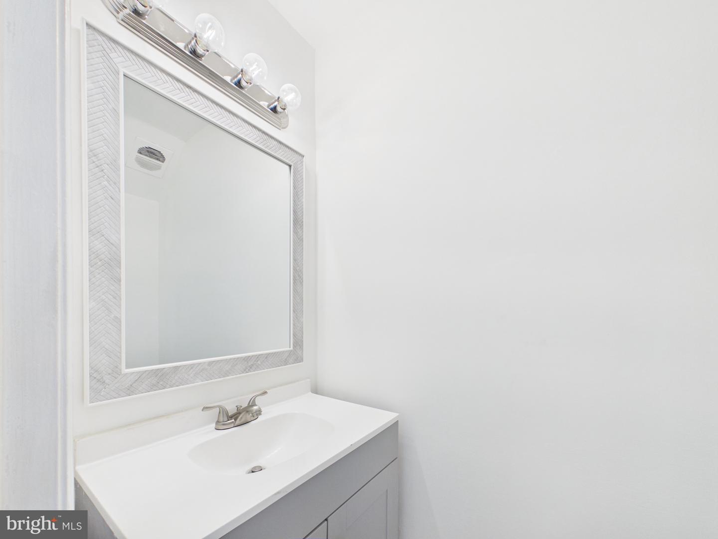 682 Azalea Dr #6-682 Property Photo 38