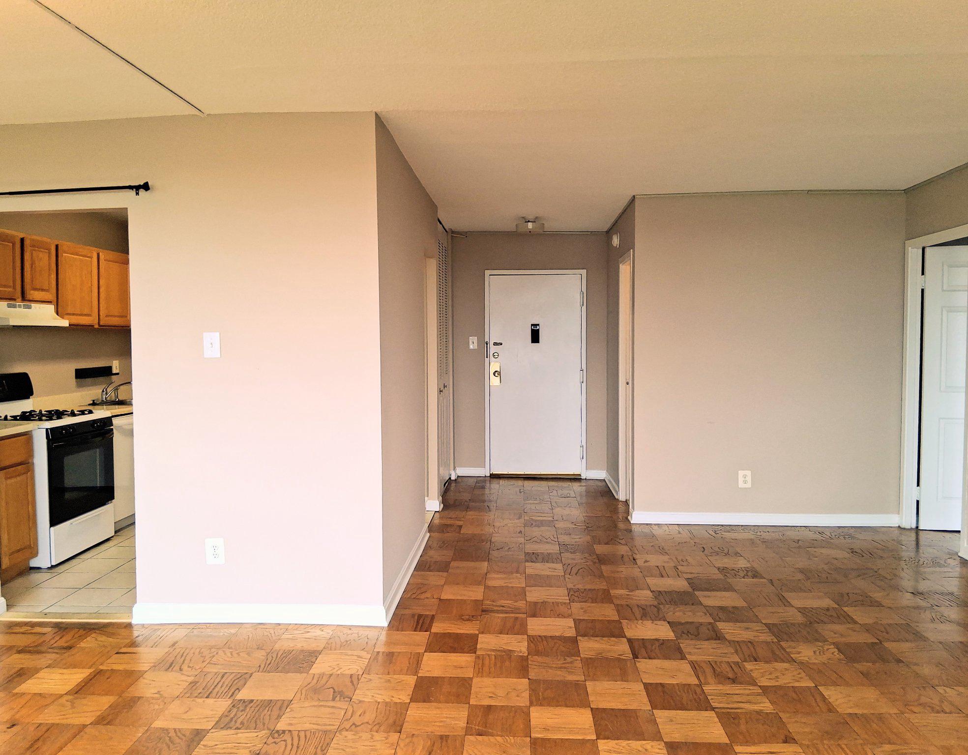 11801 ROCKVILLE PIKE #802 Property Photo 1