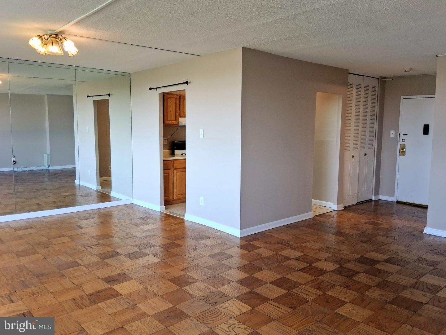11801 Rockville Pike #802 Property Photo 3