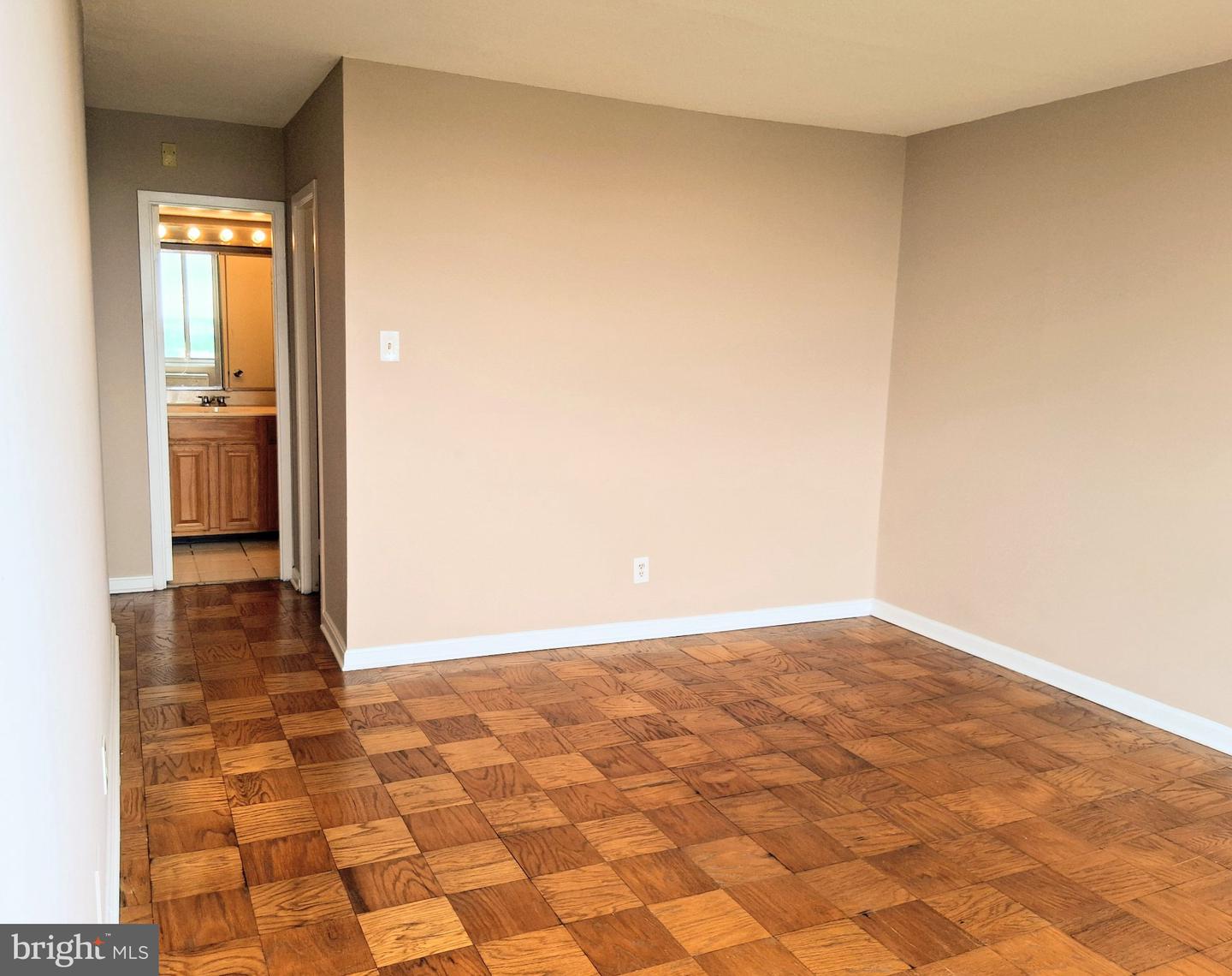 11801 Rockville Pike #802 Property Photo 14
