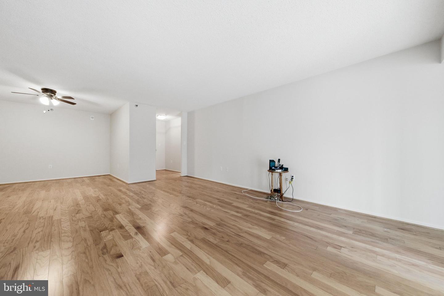 15107 Interlachen Dr #2-115 Property Photo 5