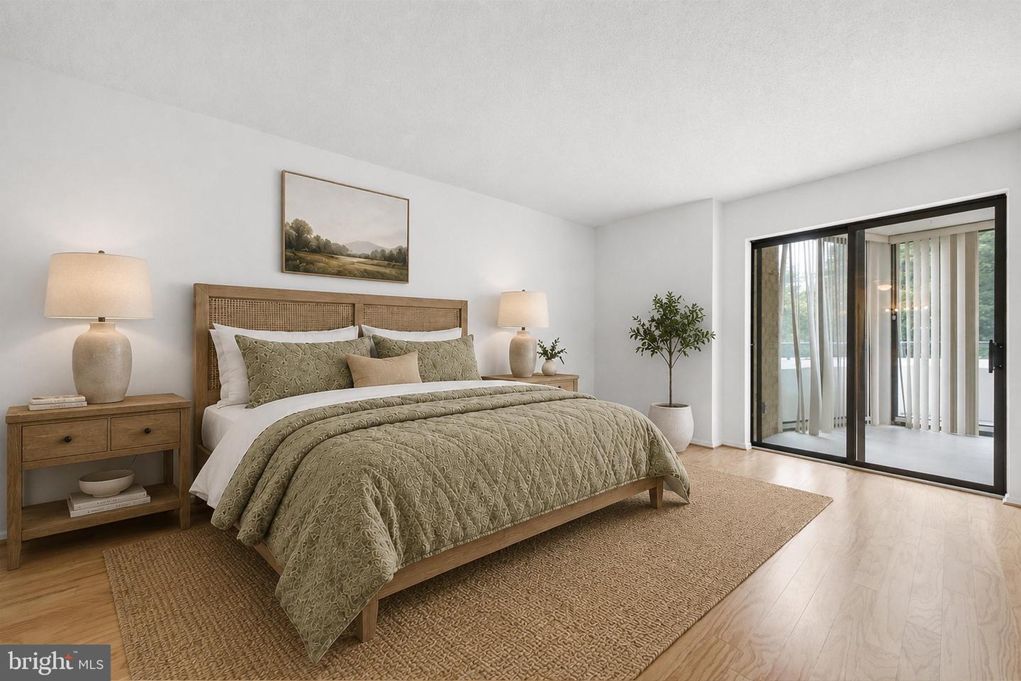 15107 Interlachen Dr #2-115 Property Photo 6