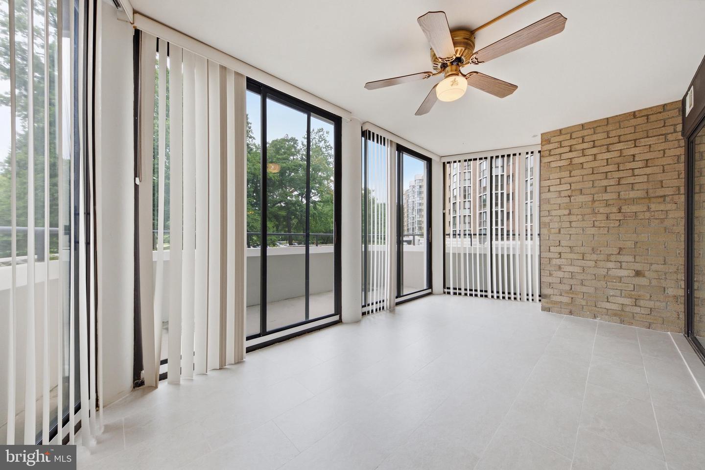 15107 Interlachen Dr #2-115 Property Photo 8